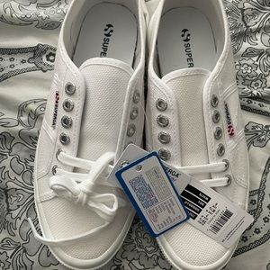 Superga Unisex 2750 Cotu Classic Sneaker size 39.5
